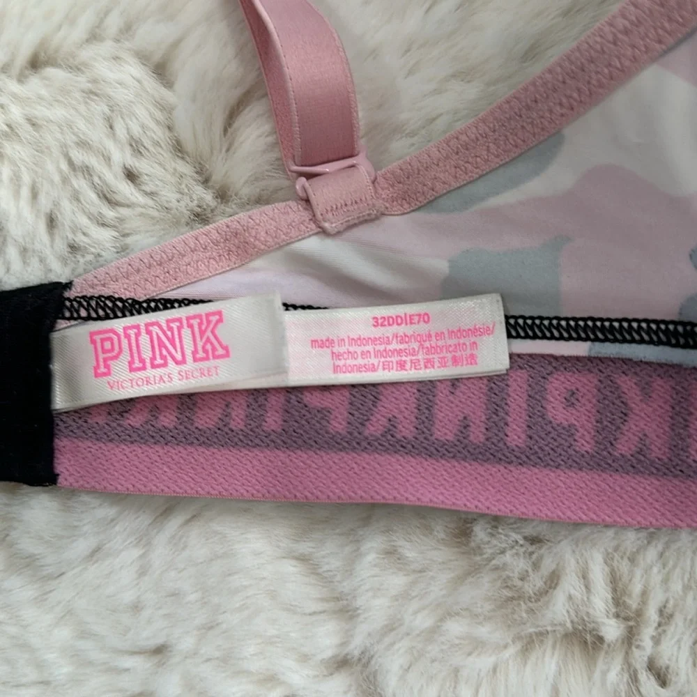 VS PINK Lightly Lined Wear Everywhere T-Shirt Bra Pink Camo size 32DD